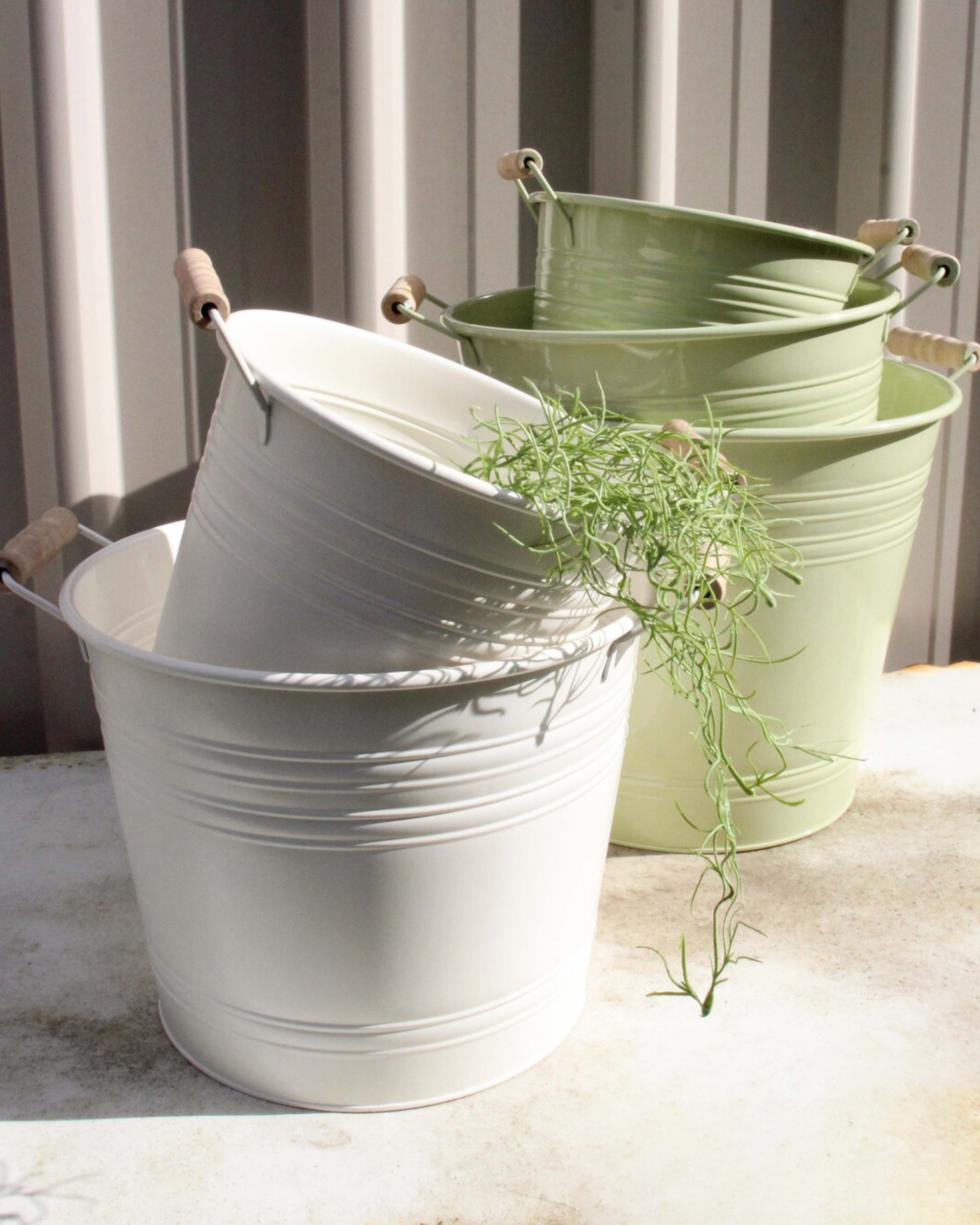 Ivory Metal Utility Planter Set of 3