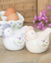Hen Shaped Salt and Pepper Shakers