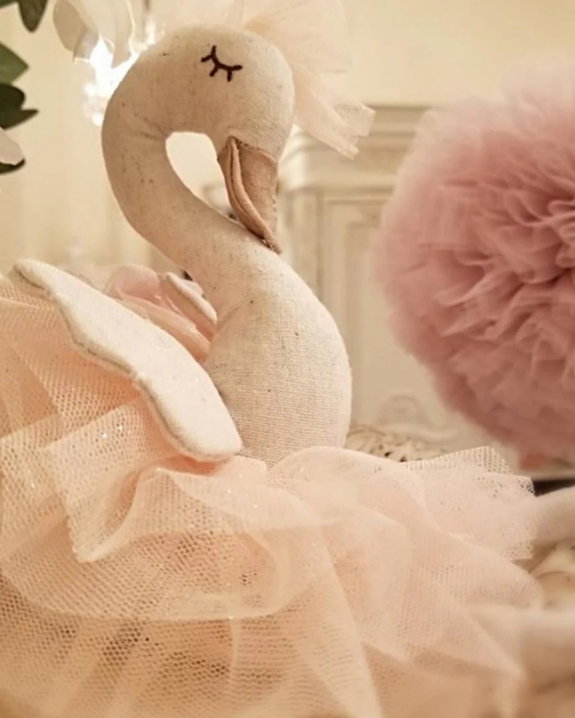 Odessa the Swan